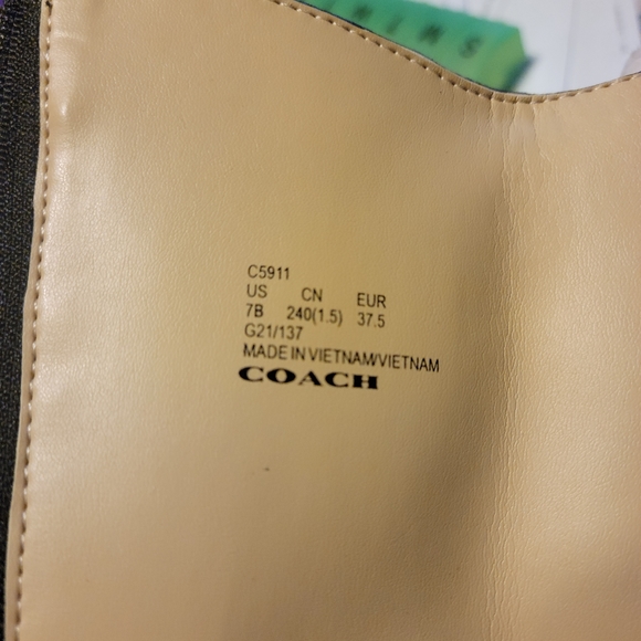 Coach Boots - Picture 6 of 16